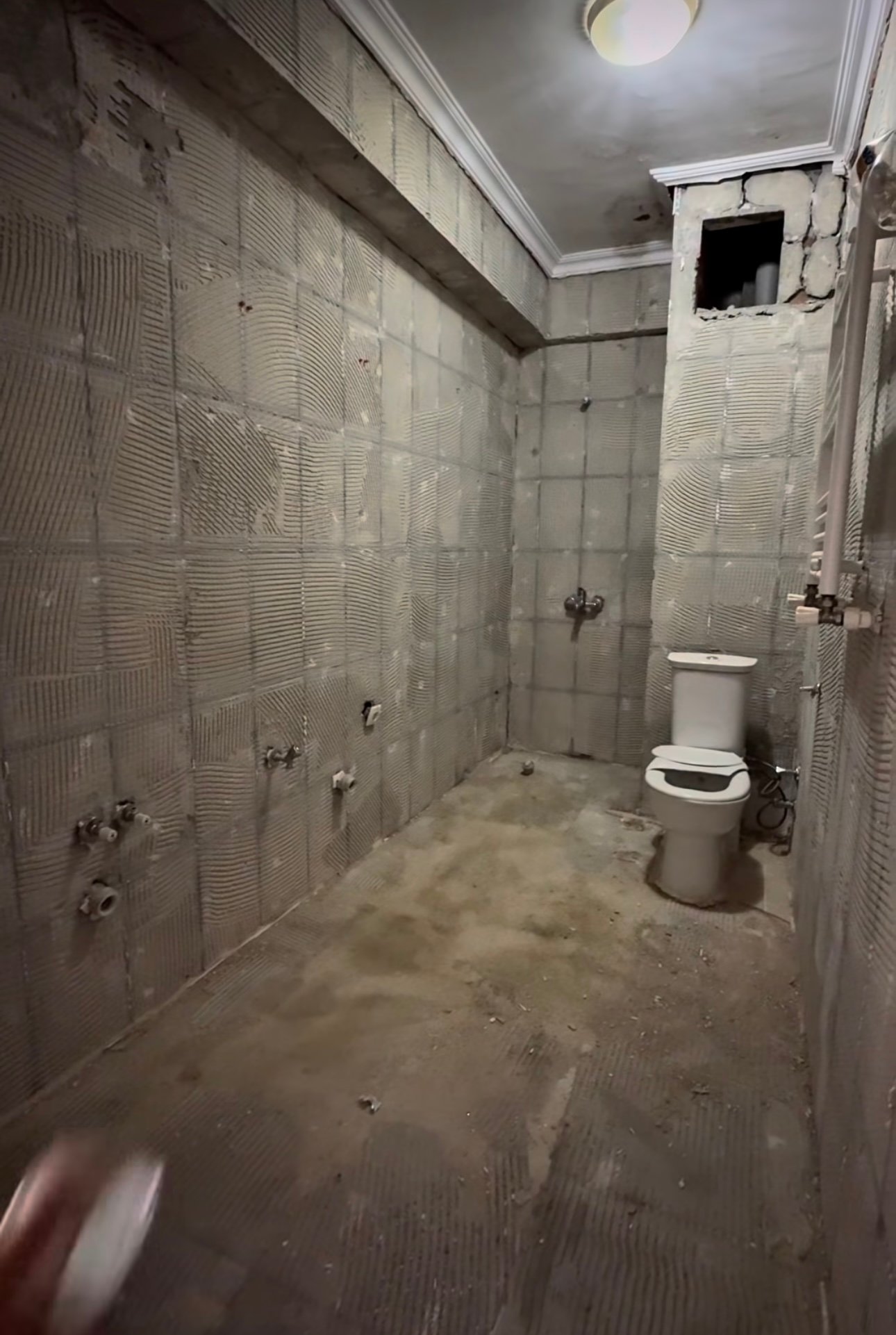 Bathroom before renovation